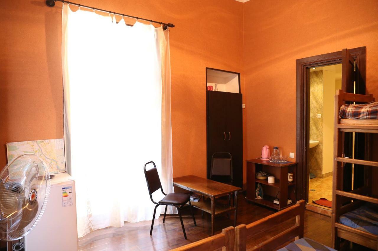 טביליסי Private Rooms In The City Center - Chonqadze 9 מראה חיצוני תמונה